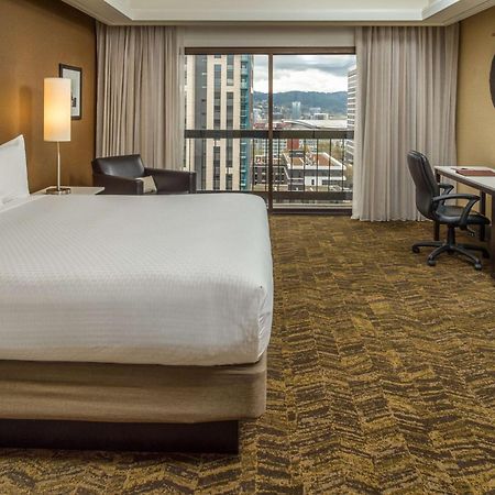 Doubletree By Hilton Portland Hotel Ngoại thất bức ảnh
