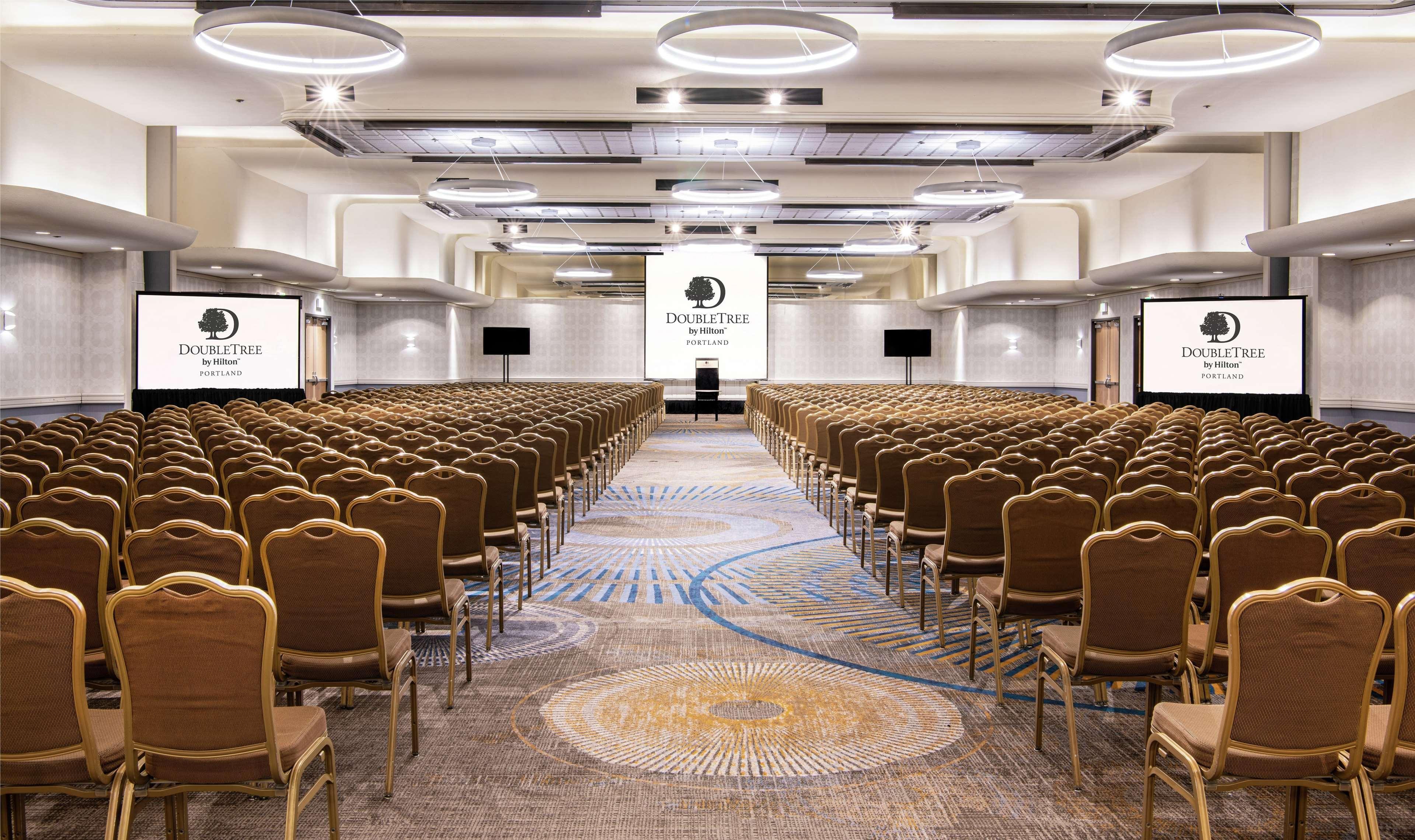 Doubletree By Hilton Portland Hotel Ngoại thất bức ảnh