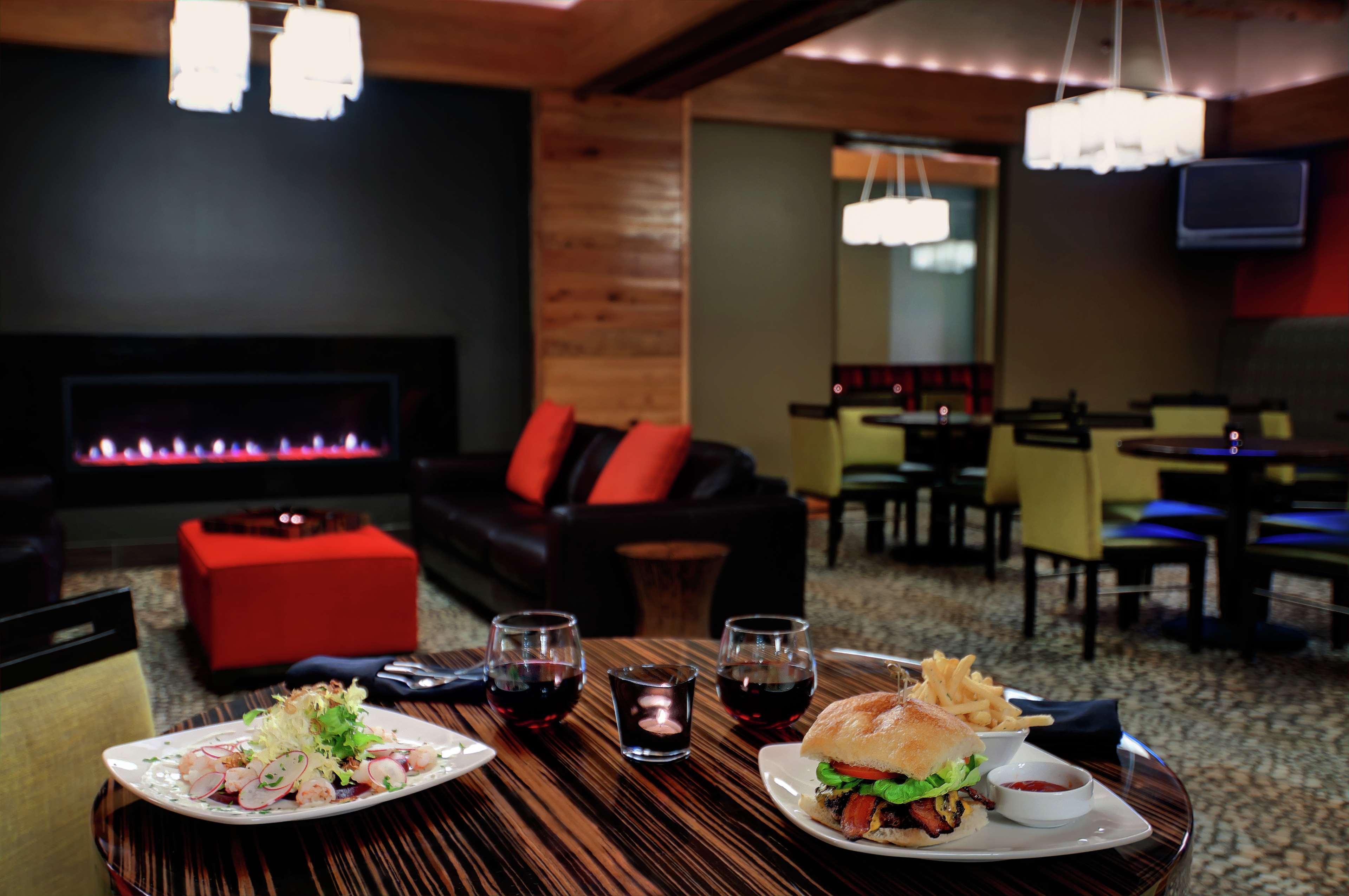 Doubletree By Hilton Portland Hotel Ngoại thất bức ảnh