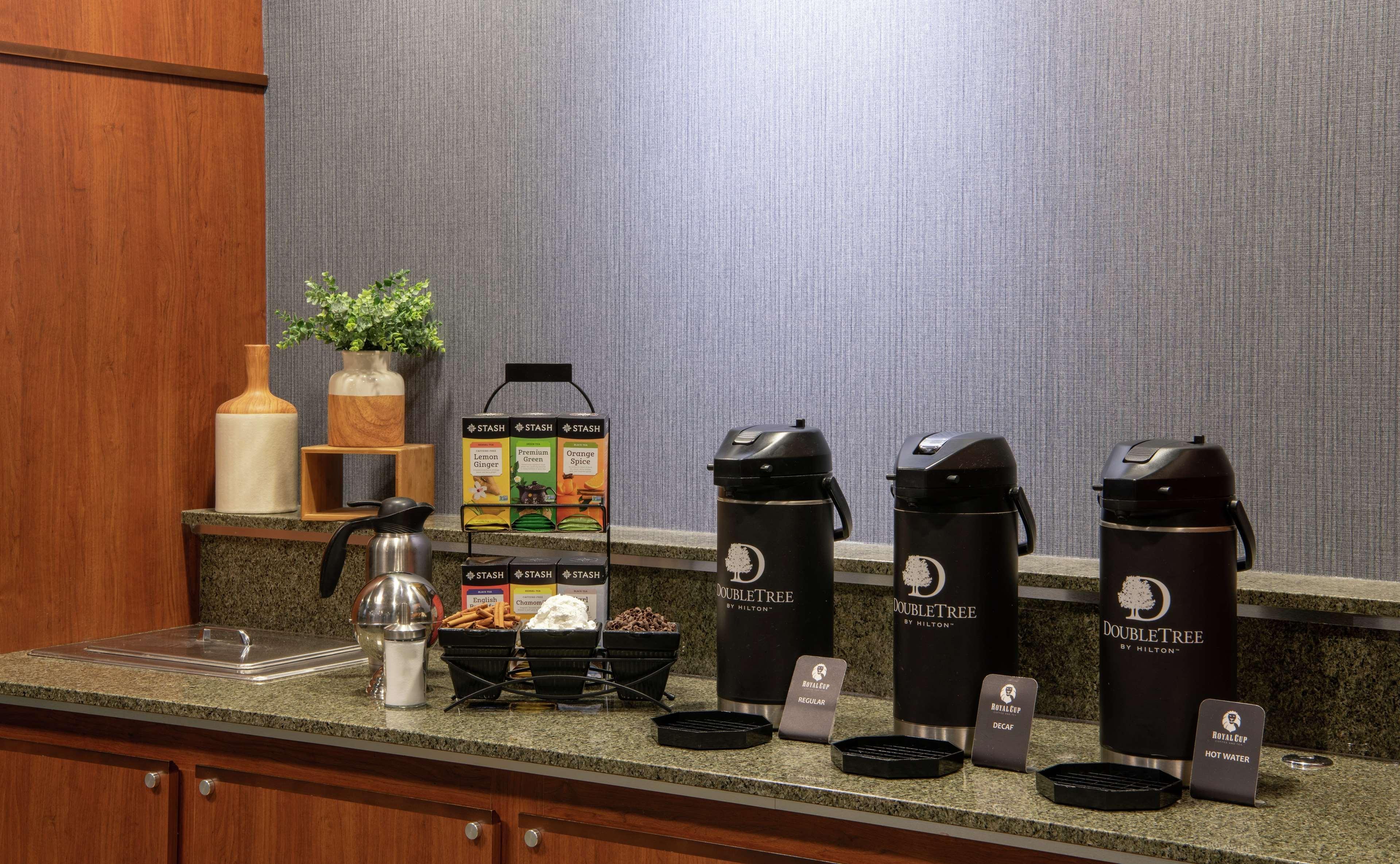 Doubletree By Hilton Portland Hotel Ngoại thất bức ảnh